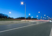 Una infraestructura estratégica iluminada con tecnología solar Fonroche Lighting