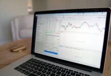 Formación continua para traders: qué habilidades conviene reforzar más allá del análisis de mercado